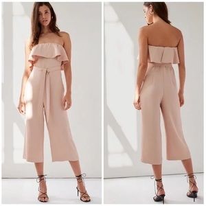 Aritzia Babaton light pink flutter ruffle jumpsuit wide cropped leg size 00